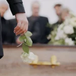 Lieux neutres pour les funérailles : vote sur une revendication historique du Centre d’Action Laïque